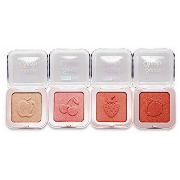 Sweet Cheeks Blush & Illuminator 4 Piece Set - Picture 1 of 8